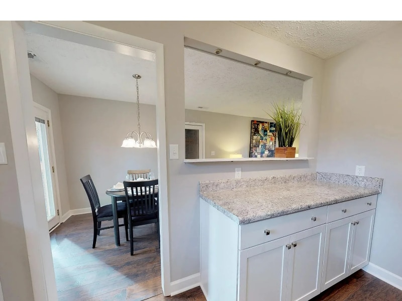 Building Photo - 1515 Doncaster Dr