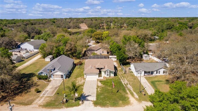 Building Photo - 40045 Palm St