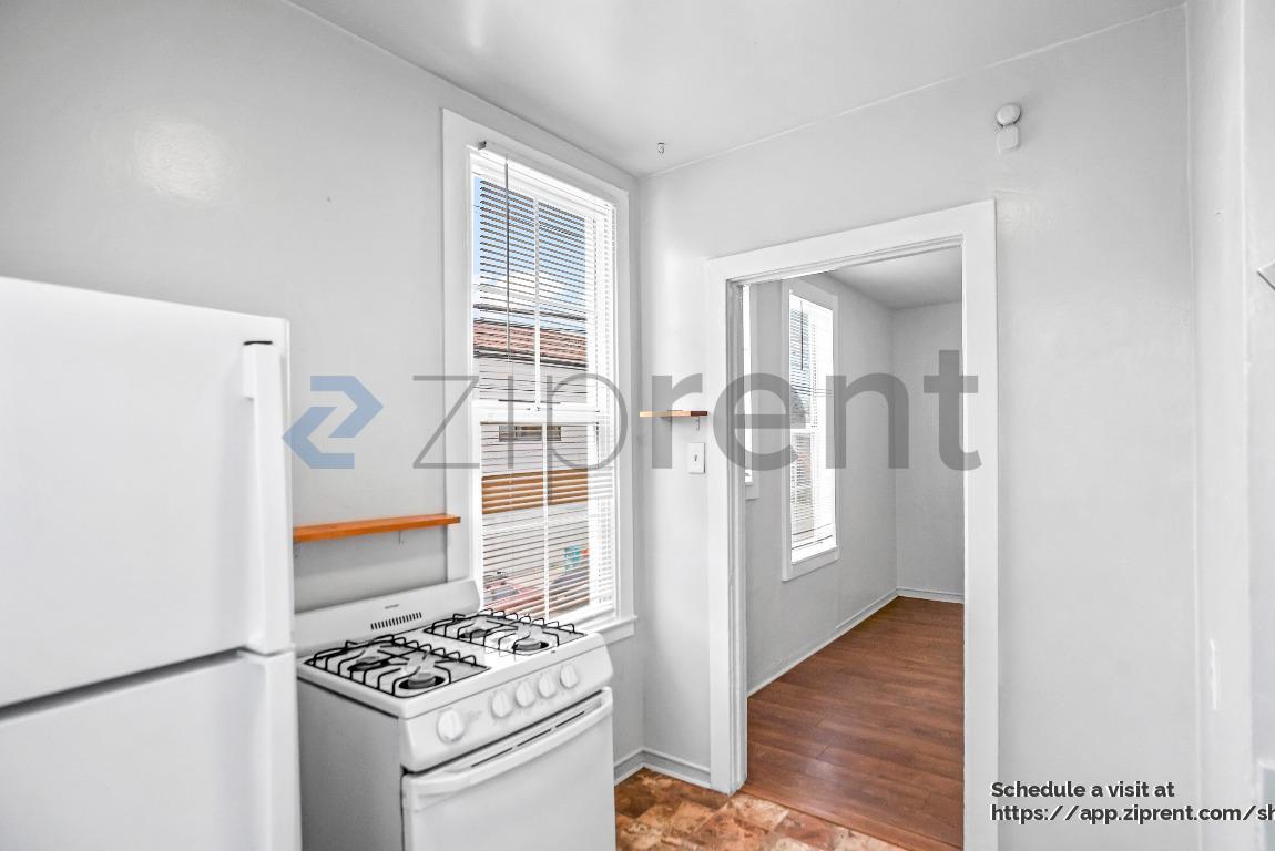 Building Photo - 1209 Campbell St