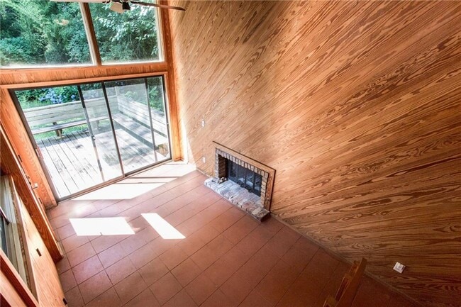 Building Photo - 1863 Merrimac Ct NE