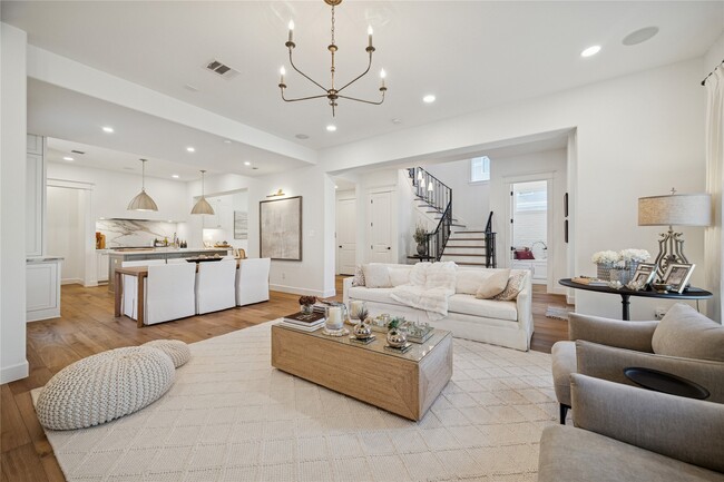 Building Photo - 2031 Sheridan St