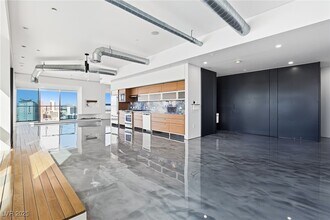 Building Photo - 200 Hoover Ave