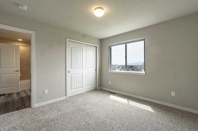 Building Photo - 6736 Skuna Dr