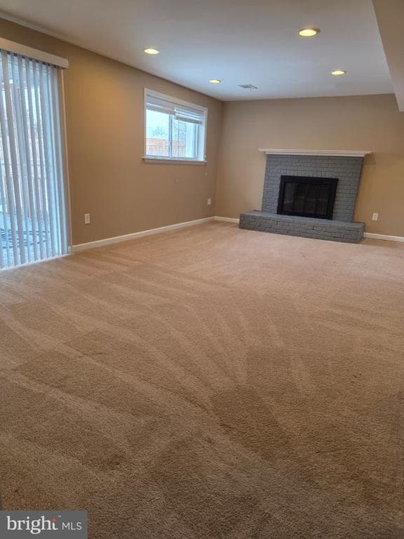 Building Photo - 6212 Thomas Dr