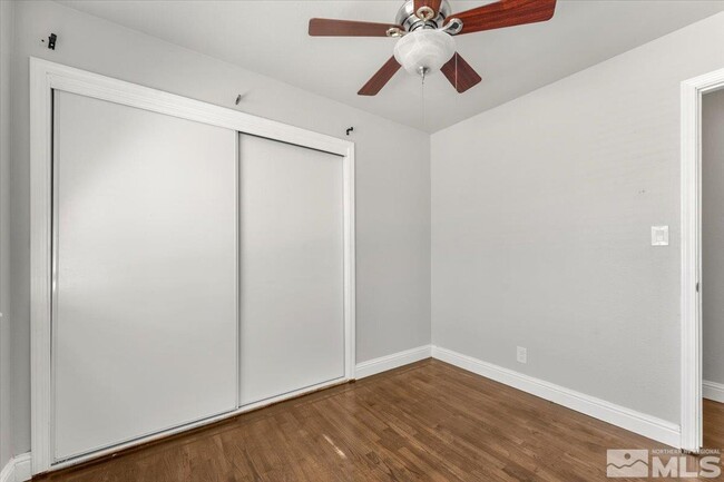 Building Photo - 990 Akard Dr