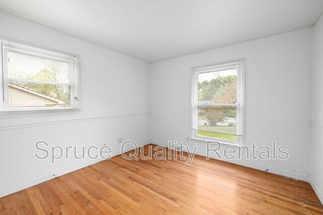 Building Photo - 5215 Peppercorn St