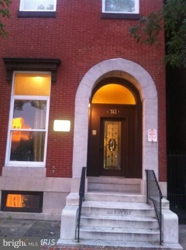 Building Photo - 312 N Paca St