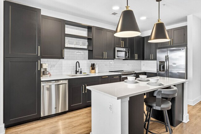 Building Photo - 1116 Gramercy Ln