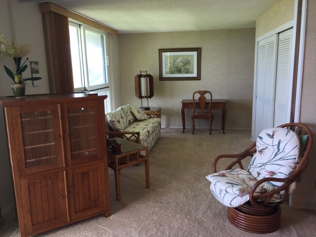 Building Photo - Fully furnished