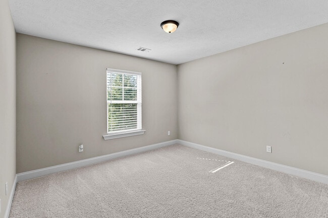 Building Photo - 2208 Jeannie Bell Ct