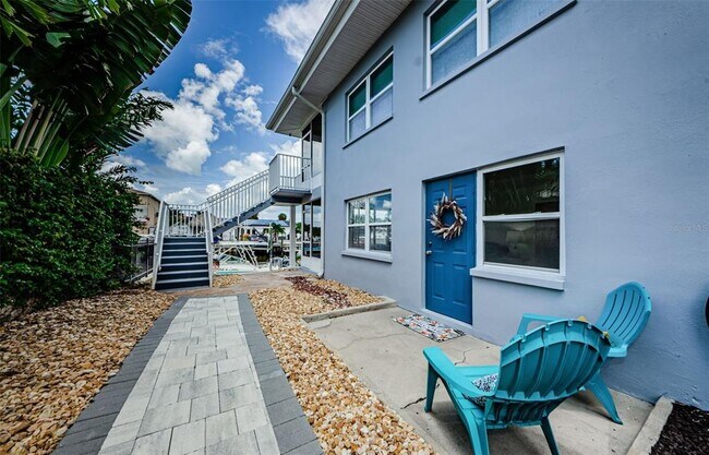 Building Photo - 2186 Edythe Dr