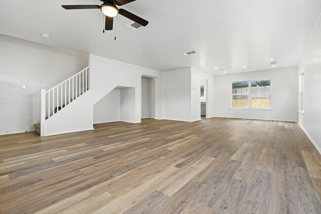 Building Photo - Westover View