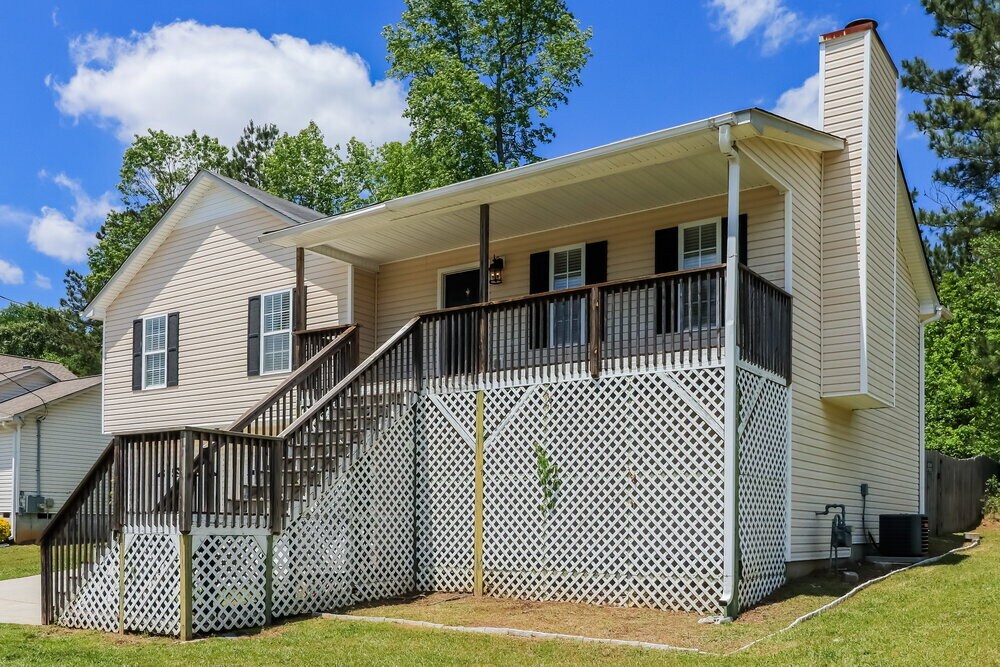 Building Photo - 425 River Trace Dr