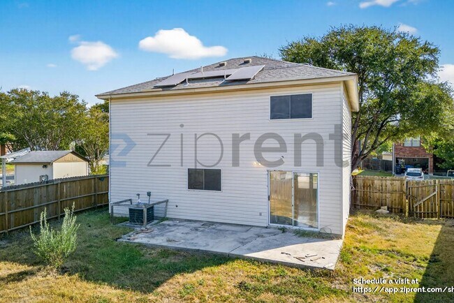 Building Photo - 5515 Champions Hill Dr