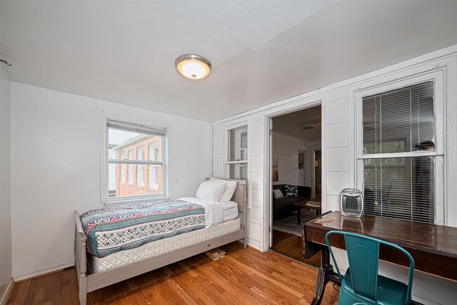 Building Photo - 2163 University Blvd