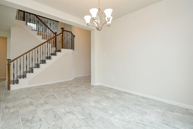 Building Photo - 923 Orange Zest Ln