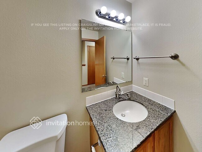 Building Photo - 12714 159th St E