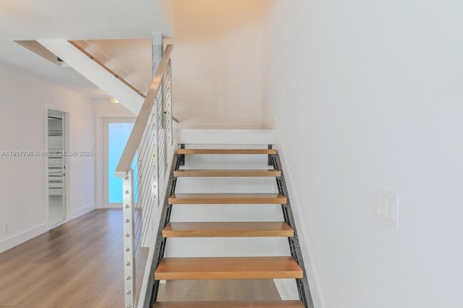 Building Photo - 2795 N 40th Ave