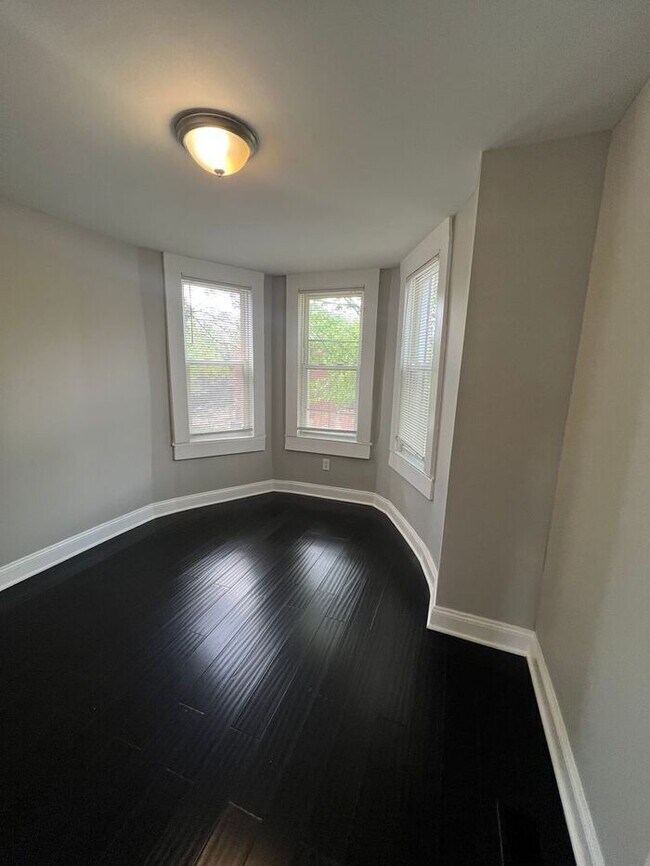 Building Photo - Affordable 3 Bedroom Home