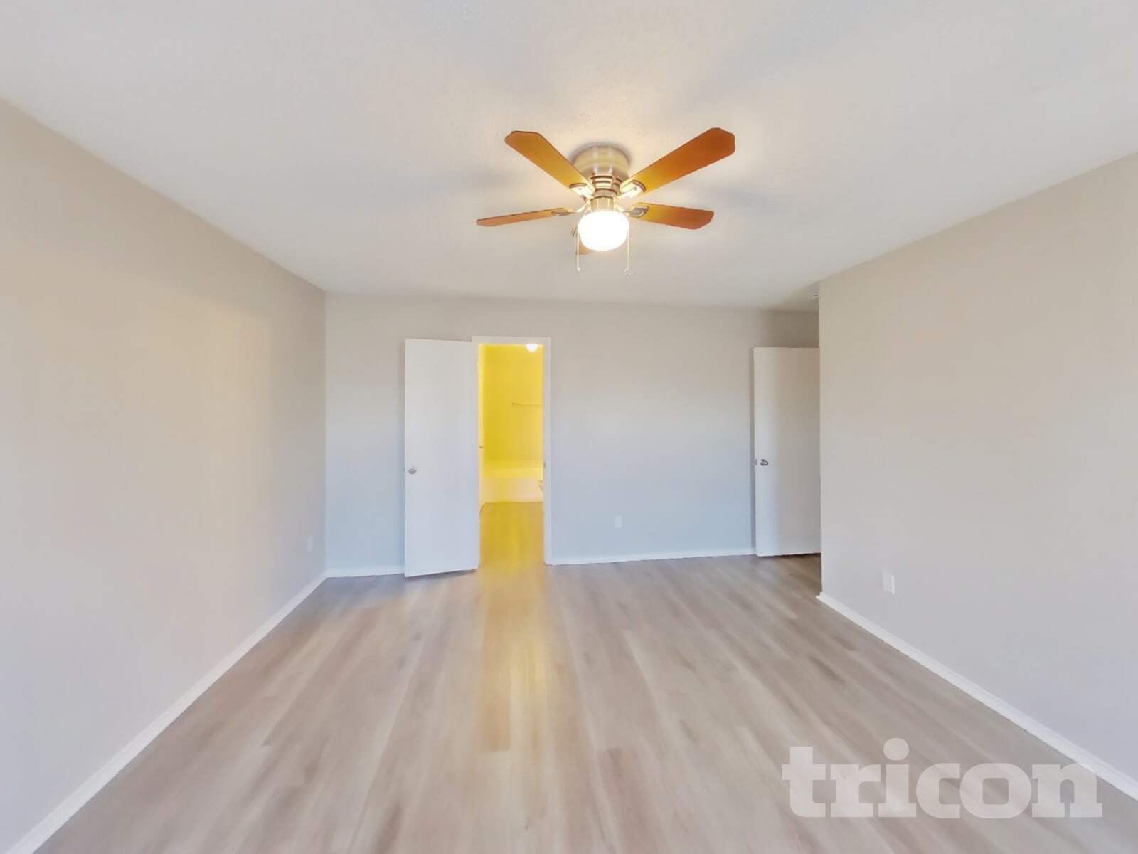 Building Photo - 327 Moss Hill Dr