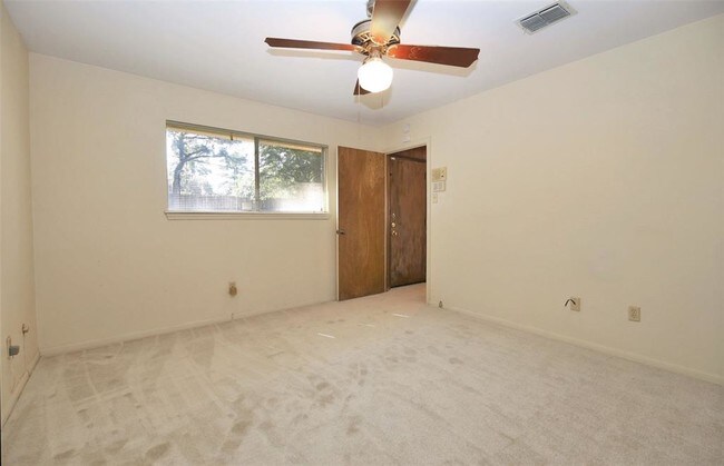 Building Photo - 10615 Windriver Dr