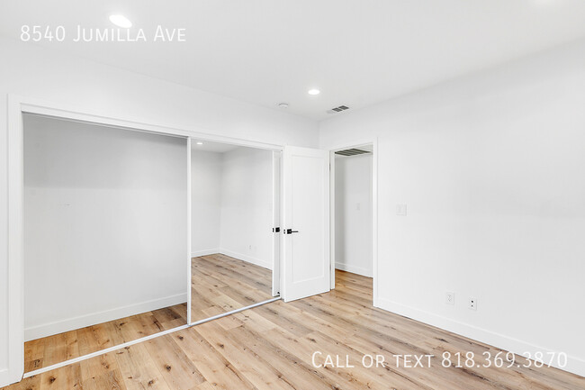 Building Photo - STYLISH AND MODERN 3BR/2BA IN RESIDENTIAL ...