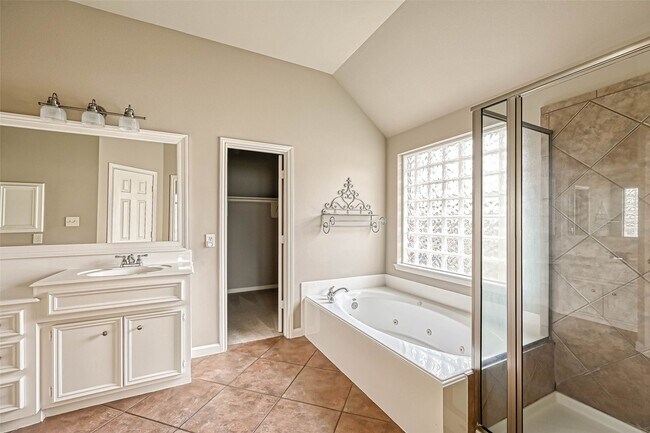 Building Photo - 26606 Boulder Cove Ct