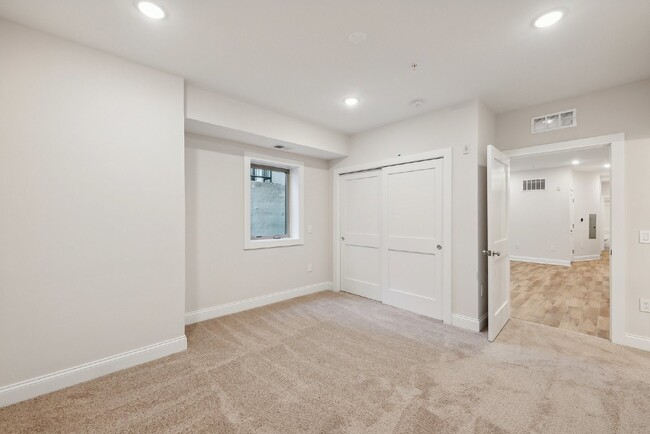 Building Photo - "NEW CONSTRUCTION 3-Bed, 2-Bath Condo in P...