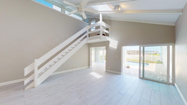 Building Photo - 959 N Hwy A1A