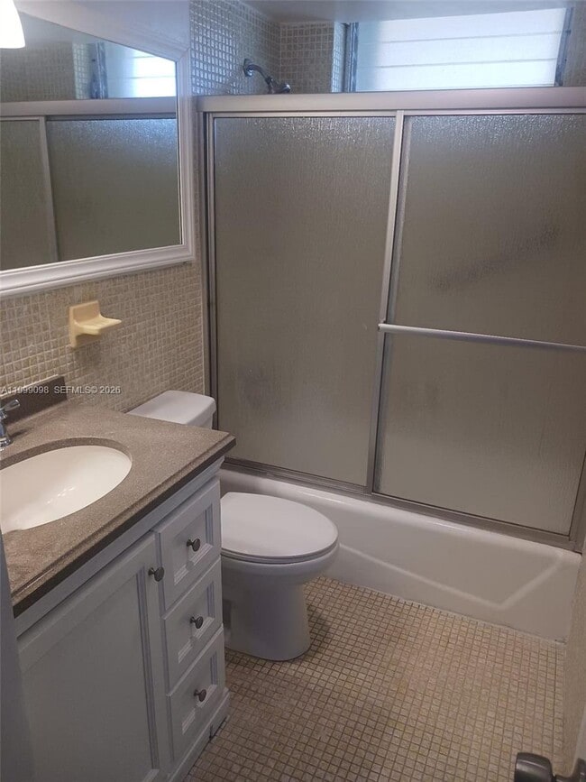 Building Photo - 2980 Point E Dr