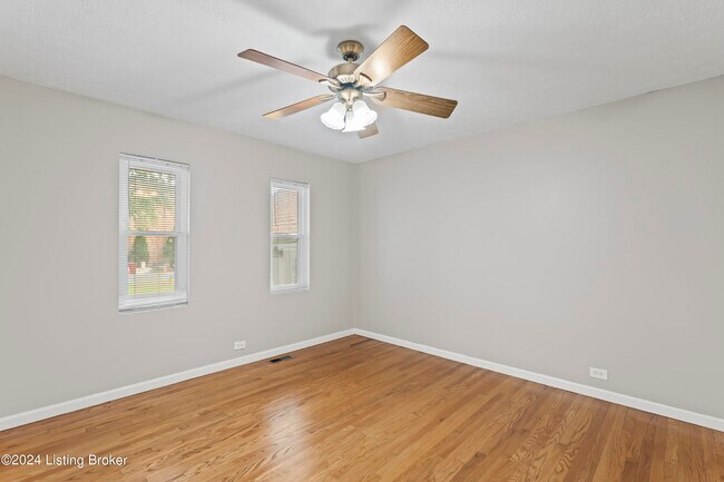 Building Photo - 3810 Norbourne Blvd