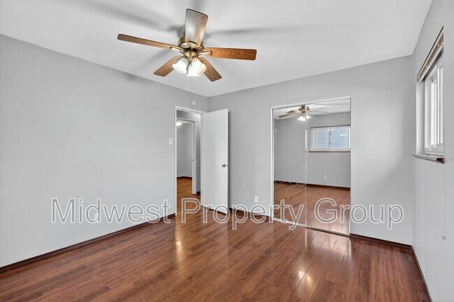 Building Photo - 535 Bardot Dr