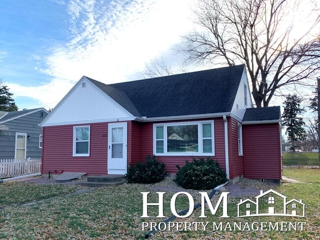 Building Photo - 335 Dolph Rd