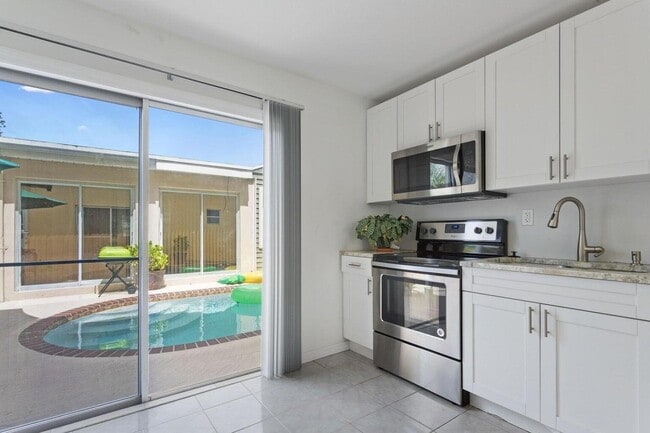 Building Photo - 216 Ocean Breeze