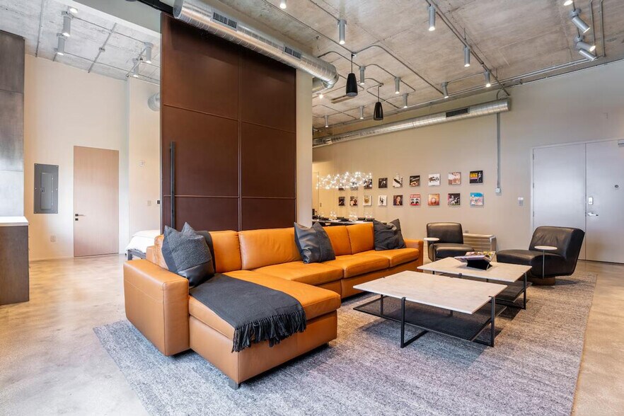 Building Photo - 254 NW 23rd St