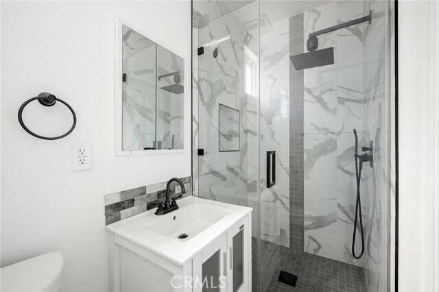 Building Photo - 10321 Sherman Grove Ave