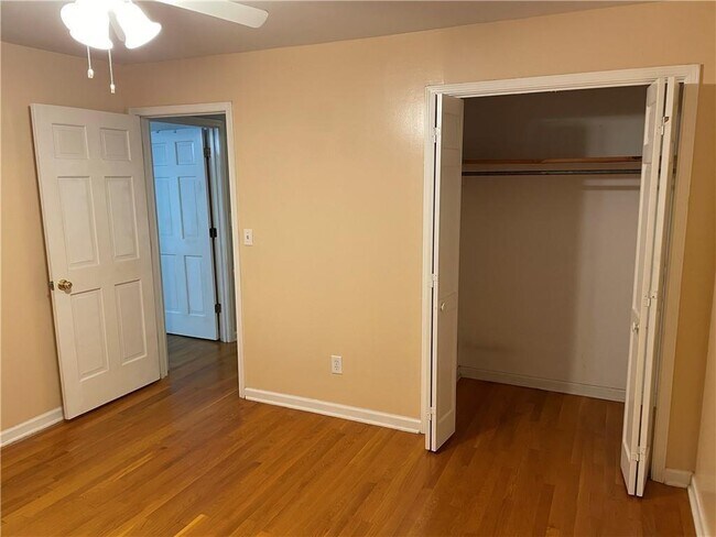 Building Photo - 682 E Morningside Dr NE