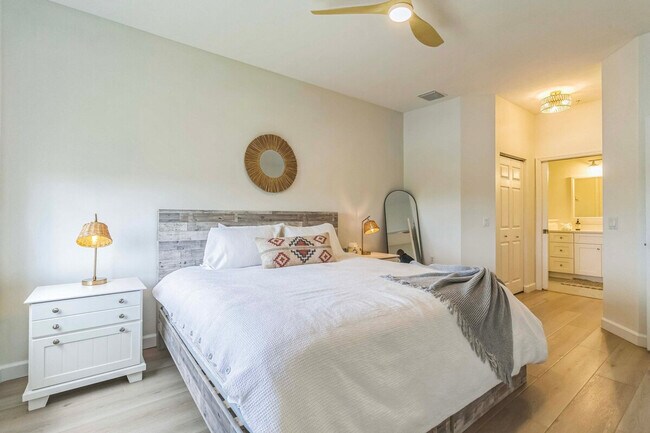 Building Photo - 14320 Bristol Bay Pl