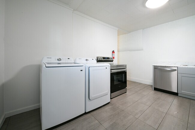 Building Photo - 151 N Holdings LLC