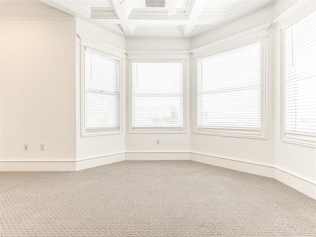 Building Photo - 209 N Geary Ave