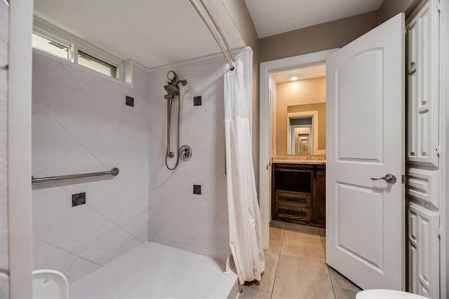 Building Photo - 2005 Papeete Dr