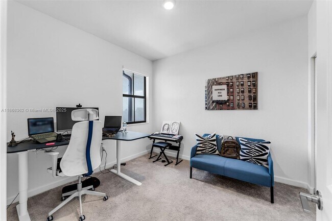 Building Photo - 11761 SW 245 Ter