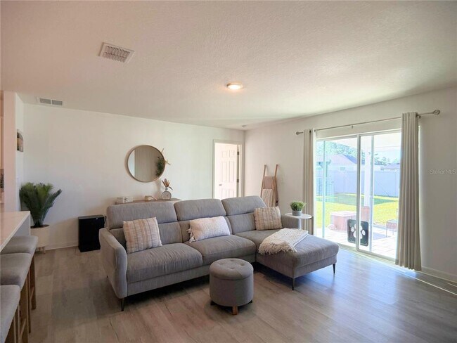 Building Photo - 4394 SW 170th Street Rd