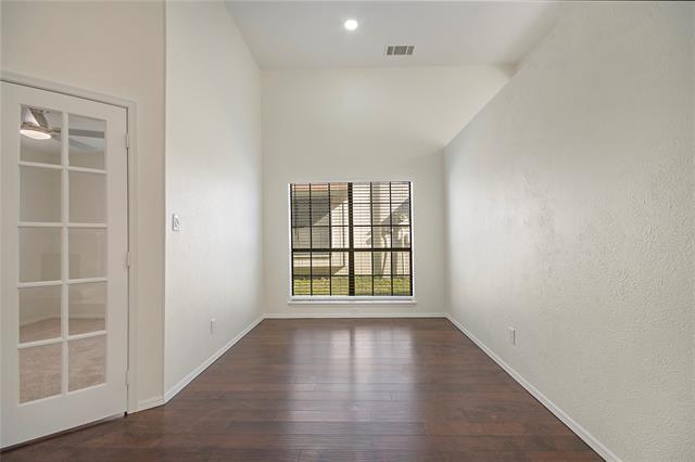 Building Photo - 6817 Anderson Dr