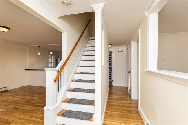 Building Photo - 27 Bowdoin St