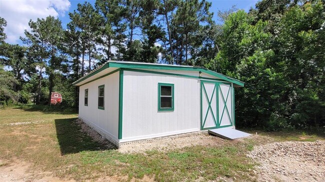 Building Photo - 9420 Greenwood Dr
