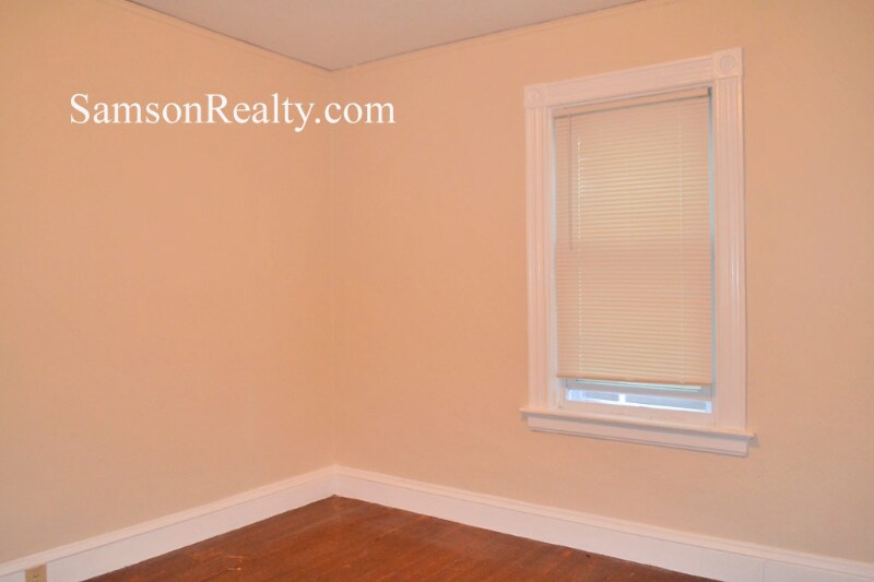 Building Photo - 347 Lloyd Ave