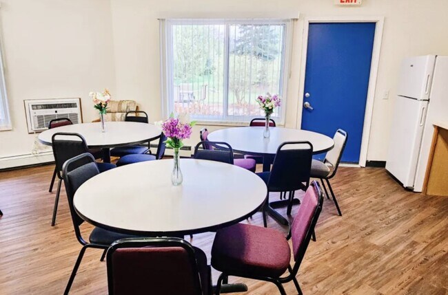 Building Photo - 31950 Clark St