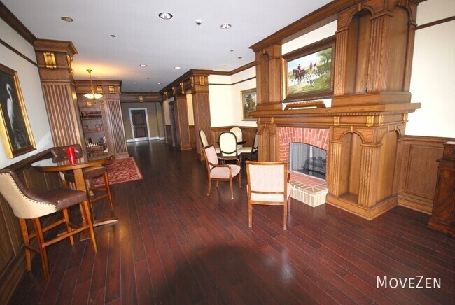 Building Photo - 710 Independence Pl