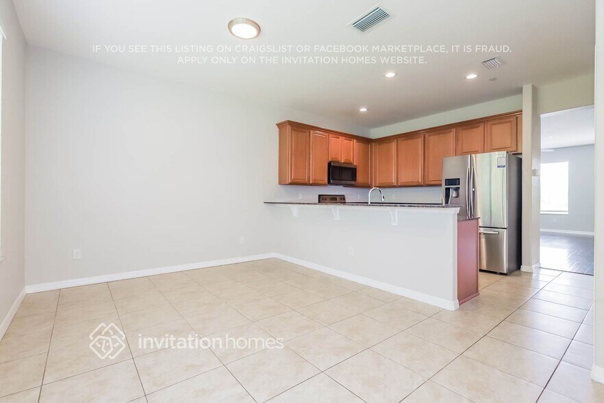 Building Photo - 2561 Lexington Oak Dr